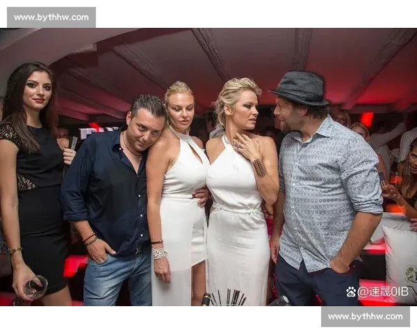 特里皮尔被曝与成人女星夜店密会至凌晨 婚姻破裂细节曝光