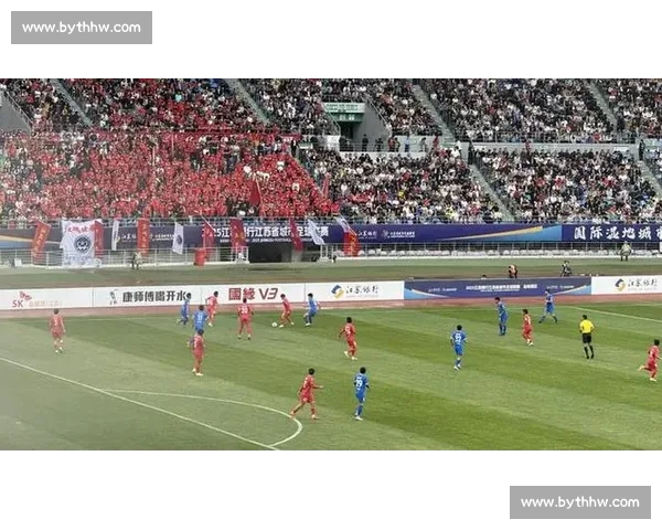 球迷泪奔！老将告别苏超直播舞台，一代传奇落幕引人唏嘘